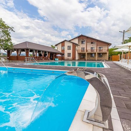 Sofion Hotel&Resort Solotvyno Ngoại thất bức ảnh
