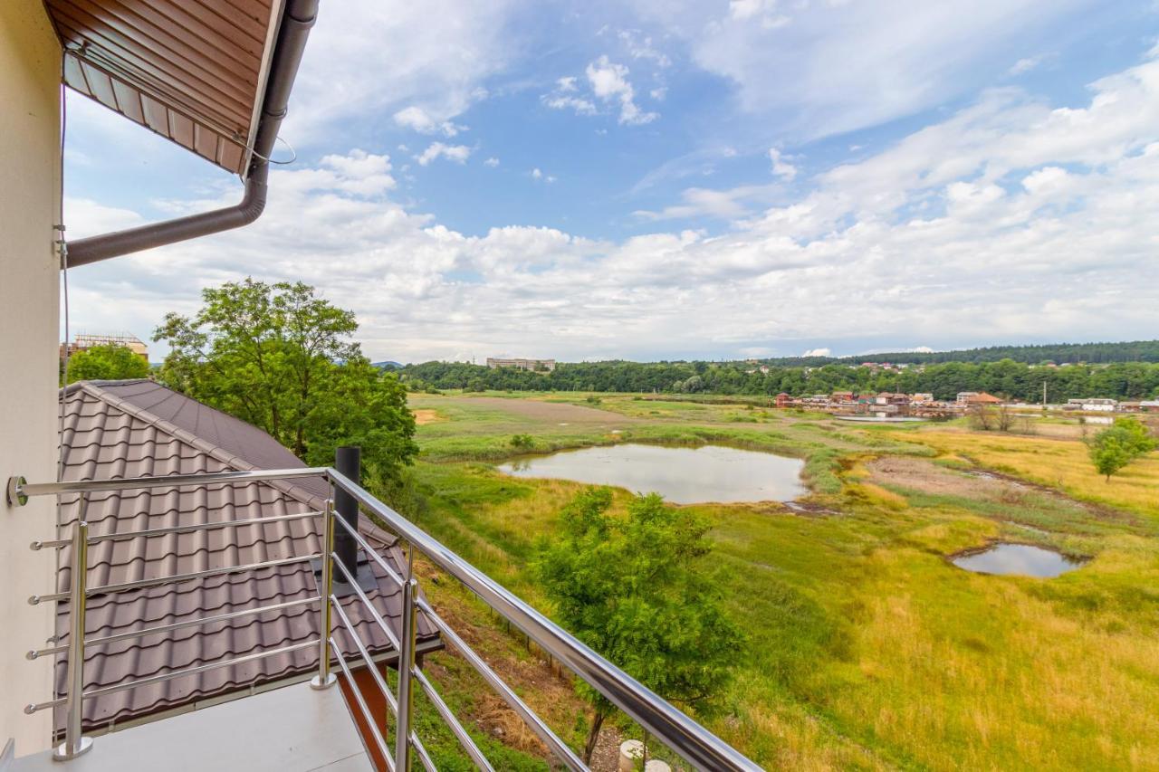 Sofion Hotel&Resort Solotvyno Ngoại thất bức ảnh